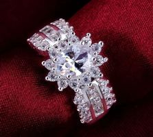 Schicker Ring mit Zirkonia, 925 versilbert, Gr. 8