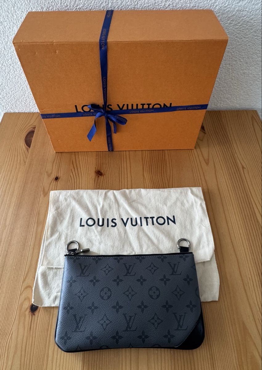 Louis Vuitton Sacs: Louis Vuitton Trio Messenger Monogram Eclipse bag – Neuf (Voir description) à Langendorf par lef_qh9m 5