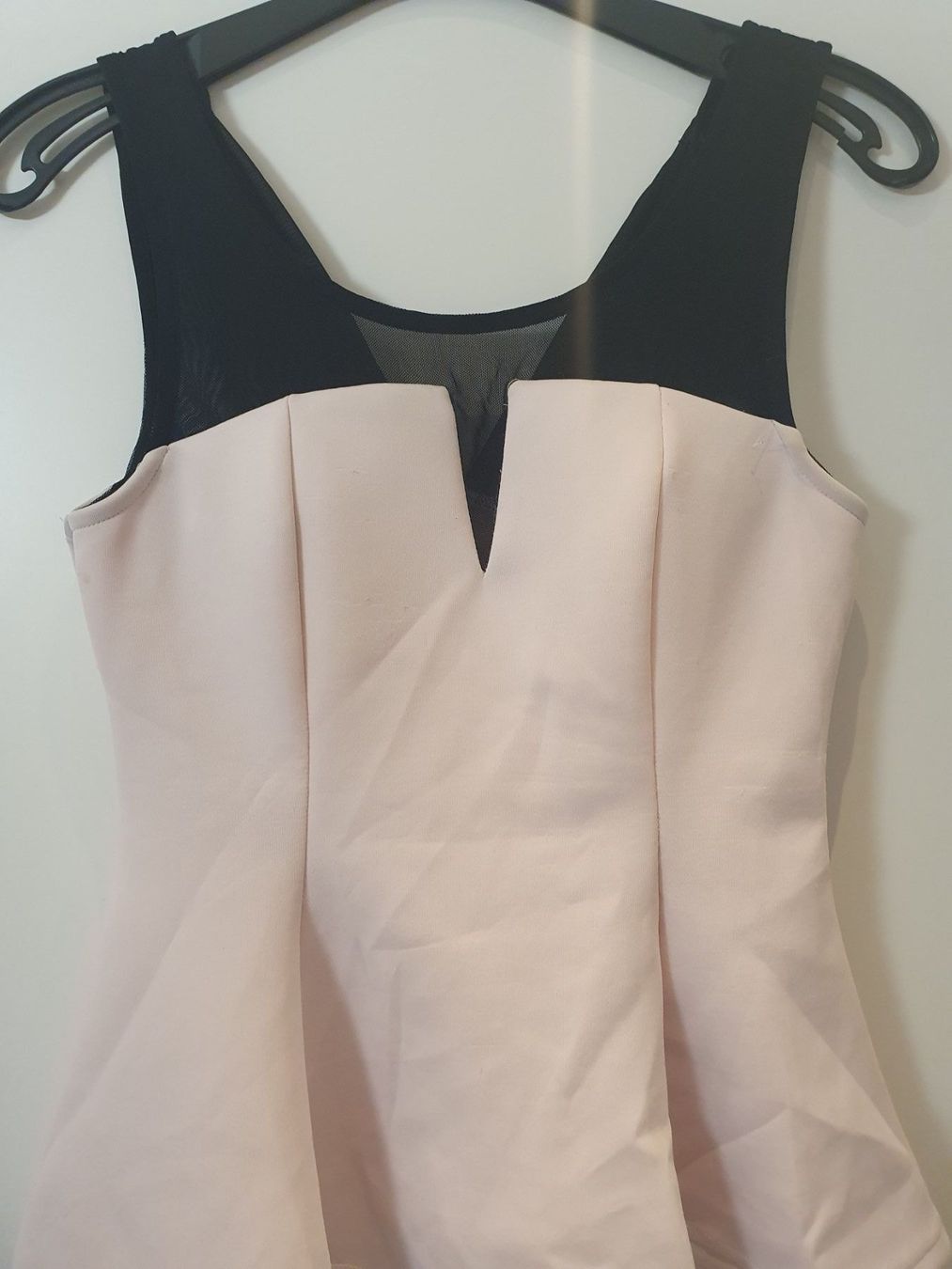 Top: Haut top rose et noir taille 36 – Usato da Versoix venduto da aline_b 1