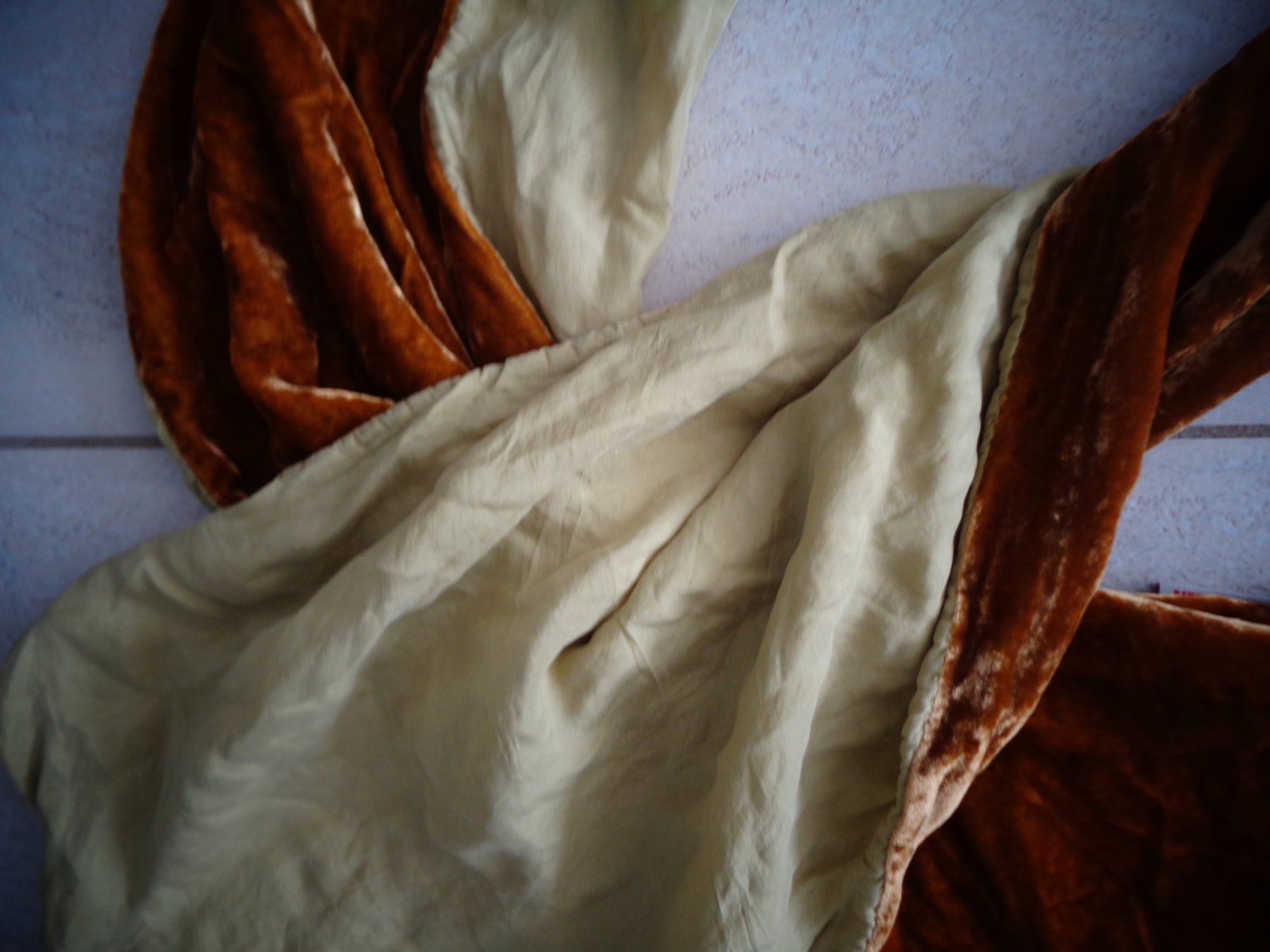 Foulards, Tücher & Schals: KLEIDERLEIN SCHAL NEUWERTIG – Gebraucht aus Rotkreuz von Samballi 1