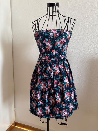 Kleid