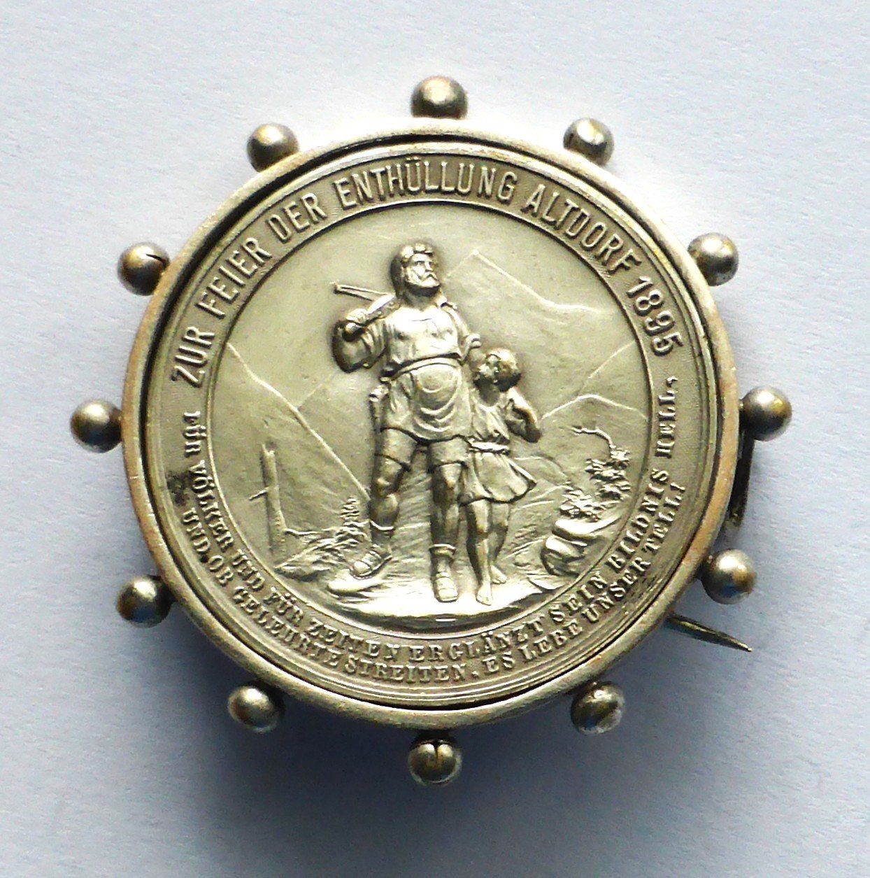 Spille & Fermagli: Wertvolle alte "Silber" Brosche "TELL mit SOHN"  - 21.5g – Usato da Buochs venduto da ema-coins 4