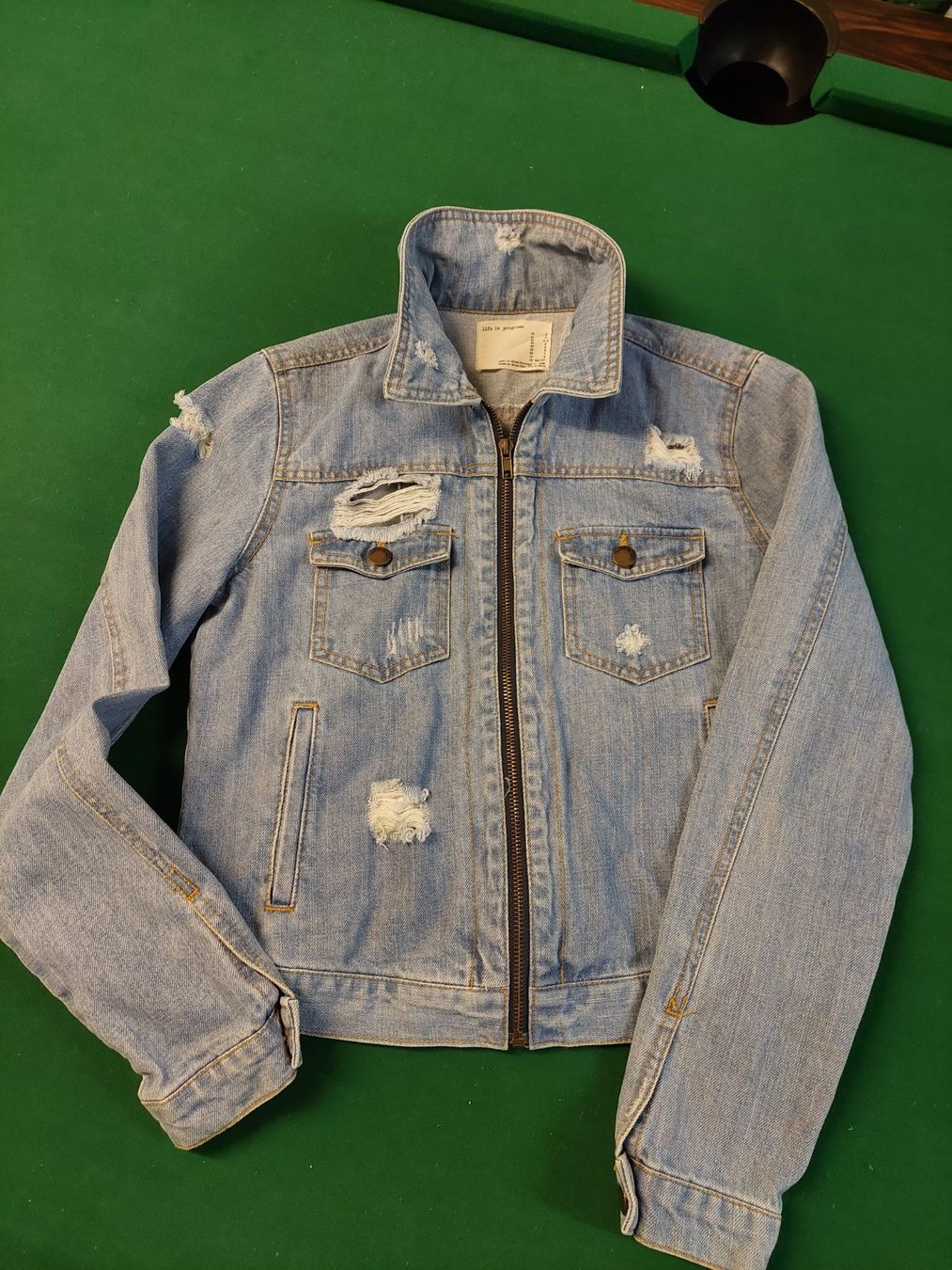 Vestes: Jeansjacke Grösse S – D'occasion à Wynau par Meysi