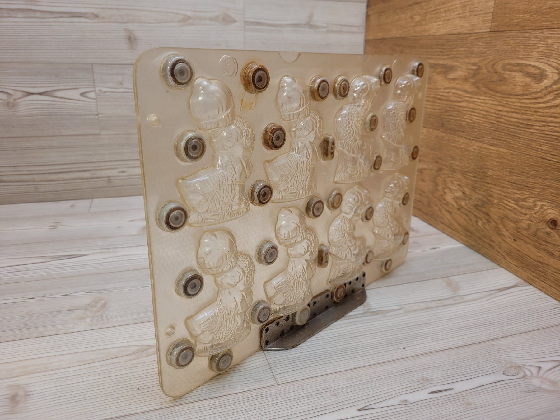 Backformen: Backform Schokolade Figuren Magnet Form Enten Mädchen – Gebraucht aus Nottwil von Wondewa-Shop 2