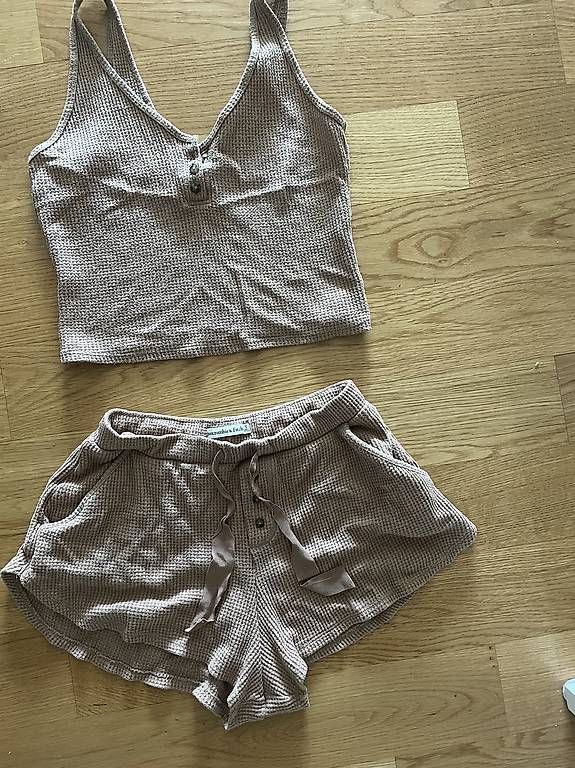 Lotti di vestiti: Abercrombie & Fitch Loungewear Bundle Gr. S – Usato da Zürich venduto da Ineselisabeth