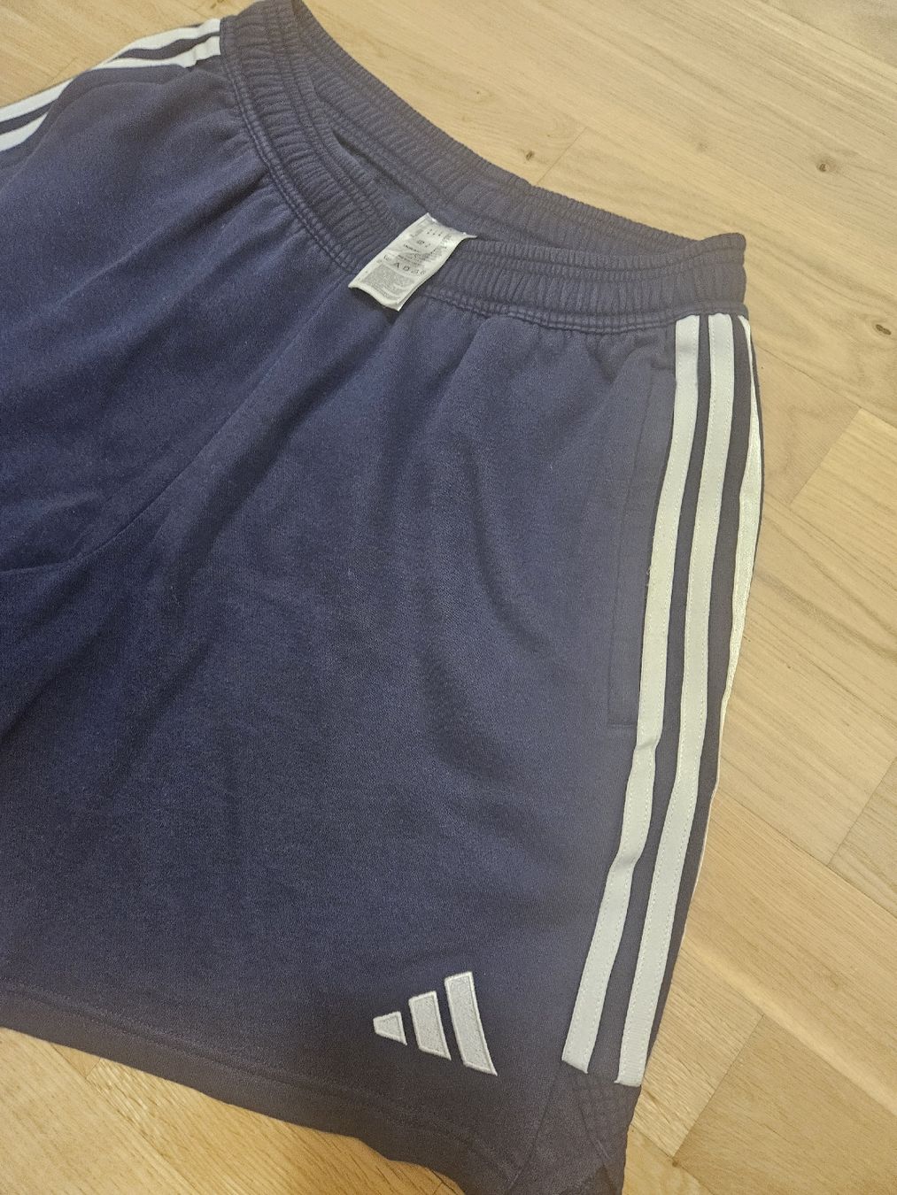 Adidas Pantaloni: Adidas Shorts Hose Gr.M  – Usato da Emmenbrücke venduto da TopGato 1
