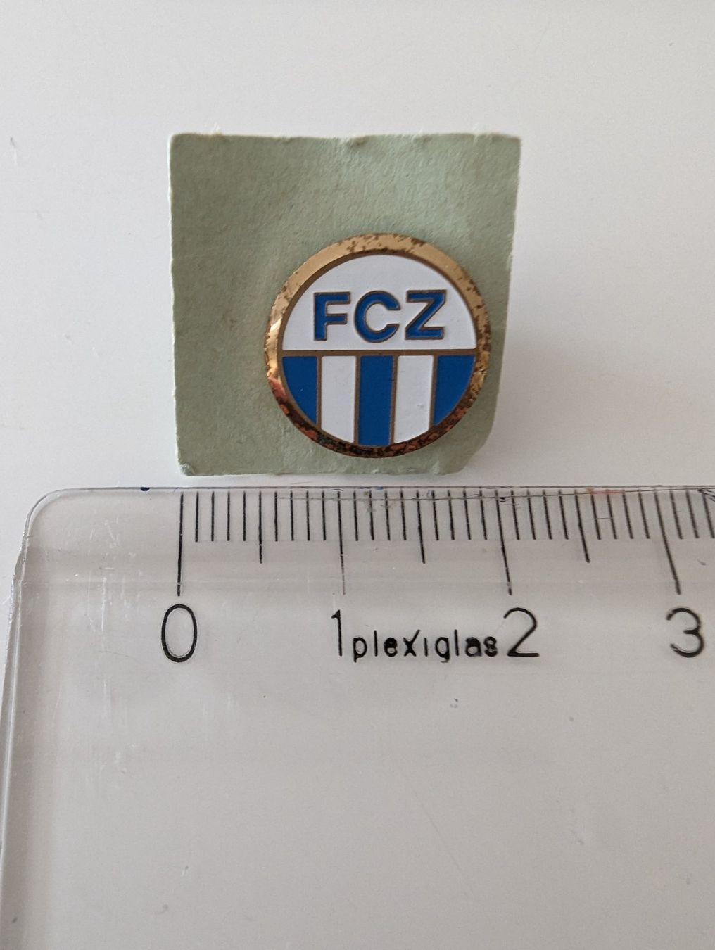 Plaquettes & Badges: FCZ Pin – Neuf (Voir description) à Winterthur par trend-produkte 2