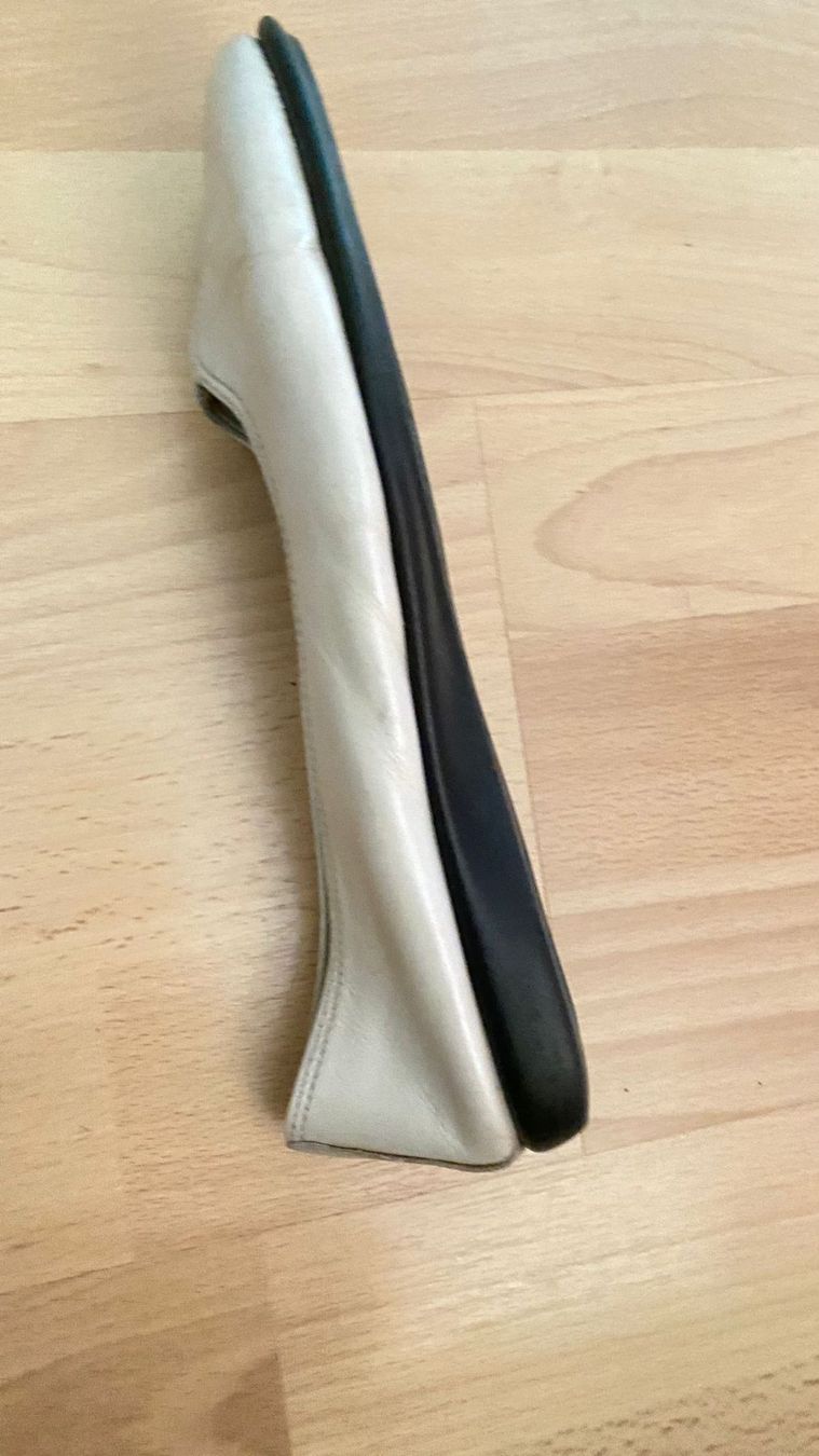 Damenschuhe: Damenschuh – Gebraucht aus Rothrist von turnedking 1