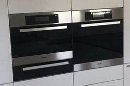 Miele-Backöfen-Kombination: Backofen/Steamer/Wärmeschublade