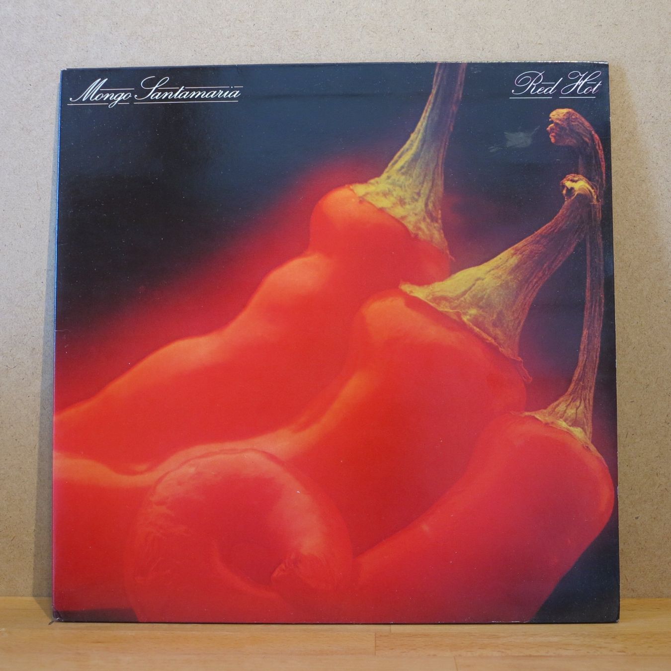Dischi in vinile: Mongo Santamaria - Red Hot / LP – Usato da Zürich venduto da Naim60