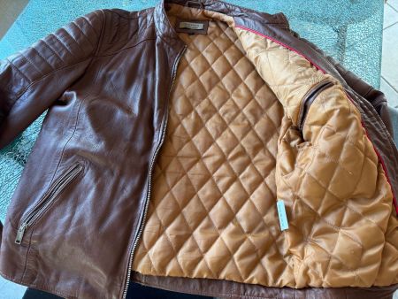 Veste en cuir style motard