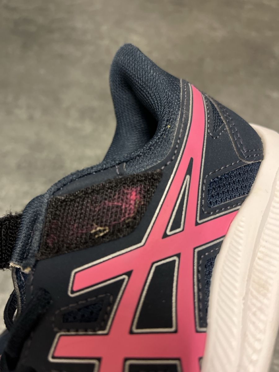Asics Scarpe per ragazzi: Asics Kinder Laufschuhe Gr. 33 – Usato da Aarau venduto da SCH_EV 6