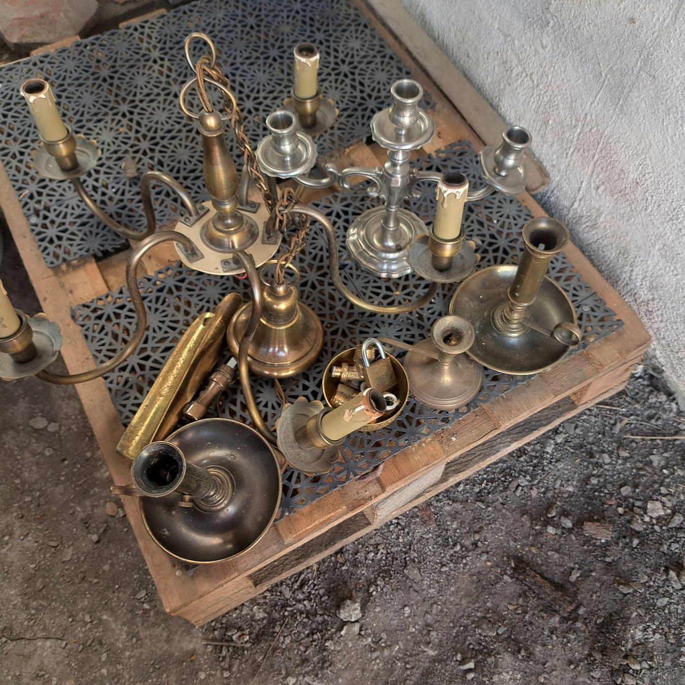 Toutes les décorations: ein lot messing – D'occasion à Benzenschwil par 007tinu