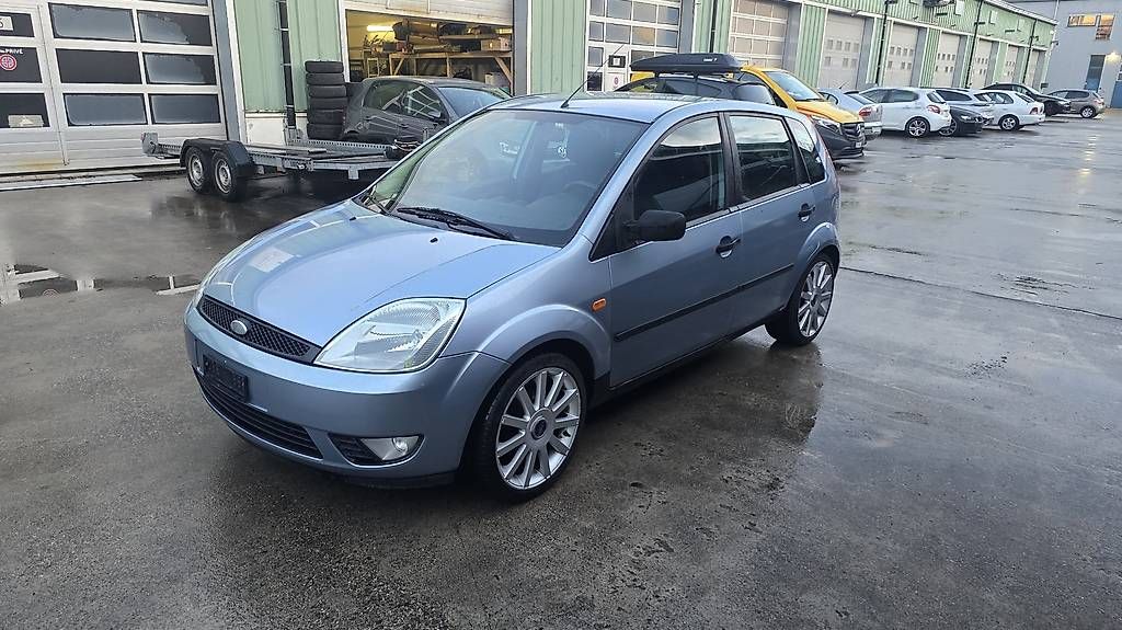 Ford Automobili: Ford Fiesta 100% fonctionnelle – Usato da Corcelles-Payerne venduto da TomyBoat