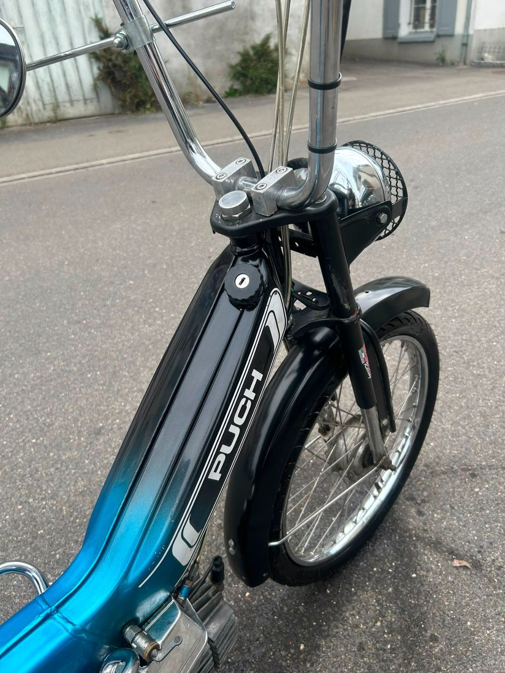 Puch Ciclomotori: Puch Maxi S mit Ausweis, Matching Numbers. – Usato da Schmerikon venduto da Mofaparts 4