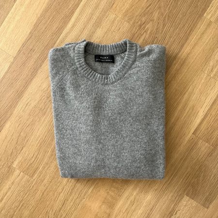 Sweater, Zara