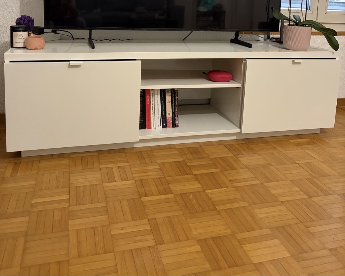 Ikea Mobili TV: TV bench IKEA – Usato da Fribourg venduto da spy_67zb