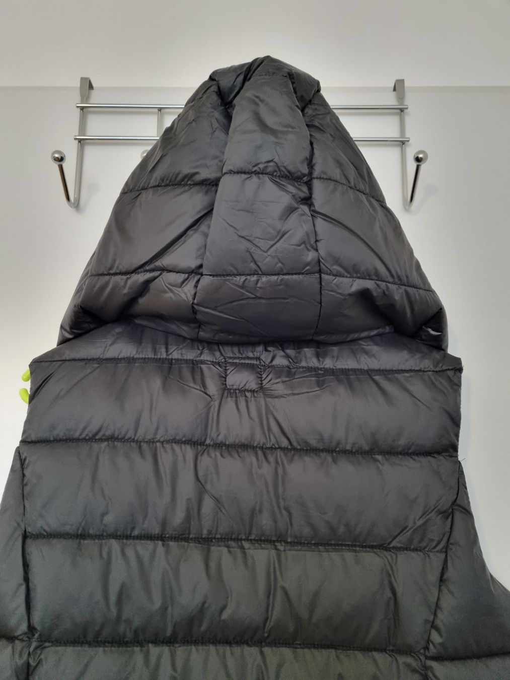 Gilet & Giacche senza maniche: Gilet mit Kapuze neu – Nuovo (secondo la descrizione) da Zofingen venduto da Felpa 4