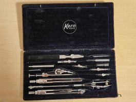 Reisszeug (Zirkelset), Kern & Co. AG Aarau.