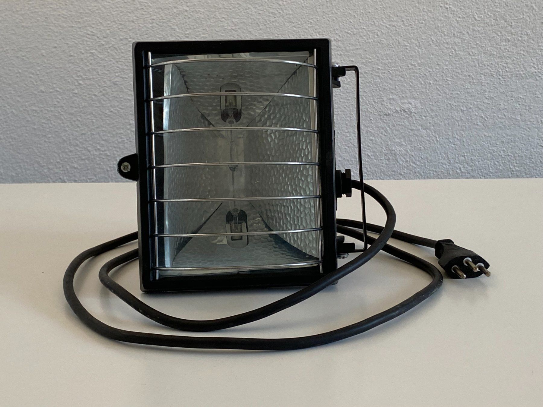 Fari: Scheinwerfer 220 - 240 V Max 500 W – Usato da Weinfelden venduto da dege63
