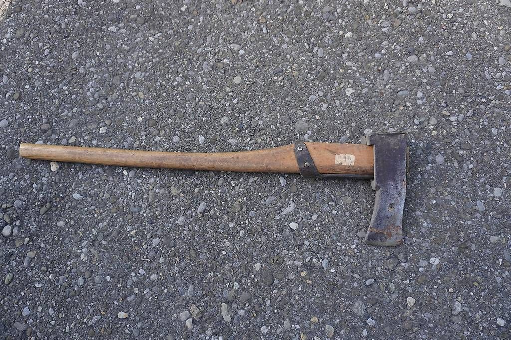 Tutti gli attrezzi: Gebrauchtes Beil – Usato da Kräiligen venduto da bero65