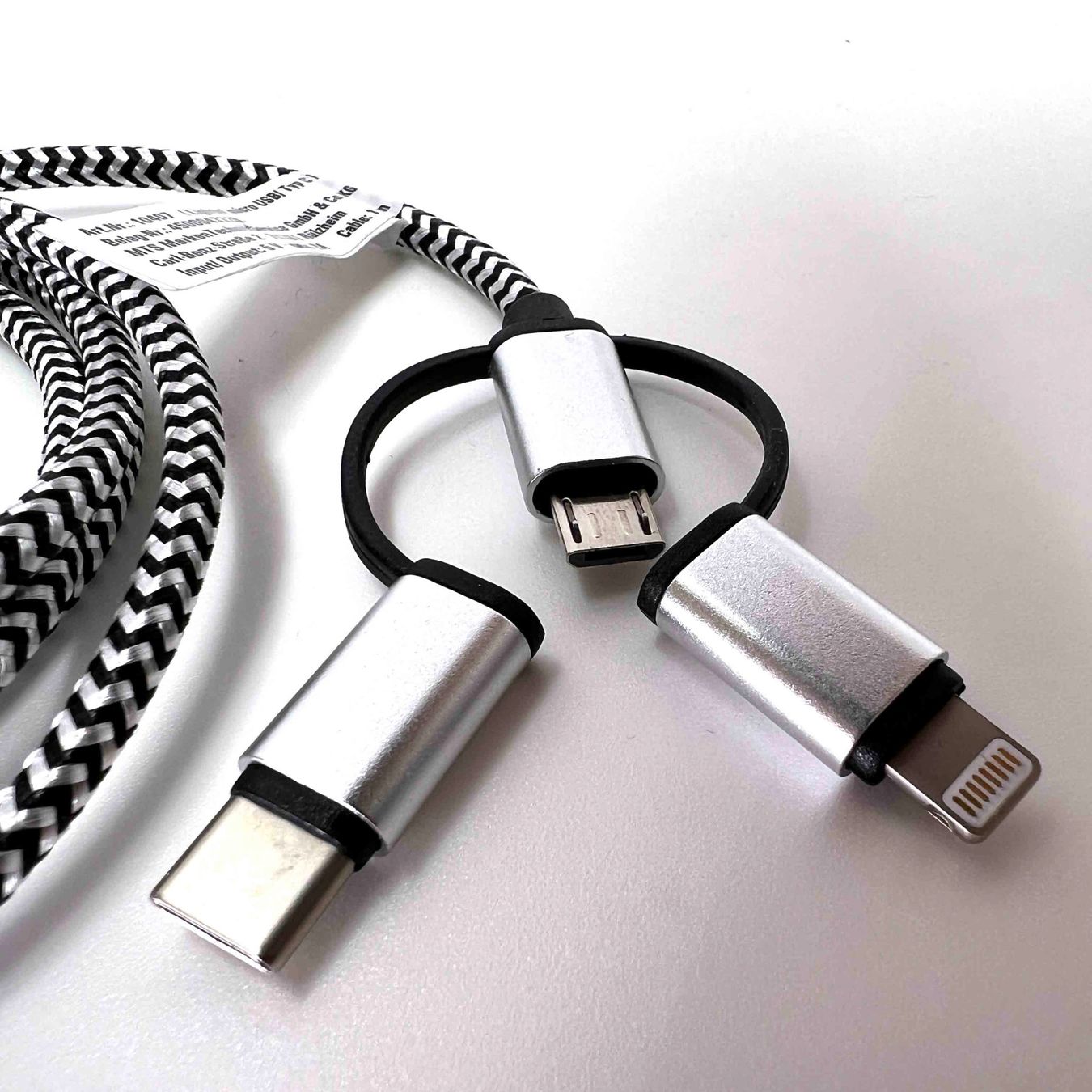 Cavi: Ladekabel 3-in-1 - USB-C, Micro USB, Lightning - 3 Stk. OVP – Nuovo e nell'imballaggio originale da Häusernmoos venduto da adlerfedern 4