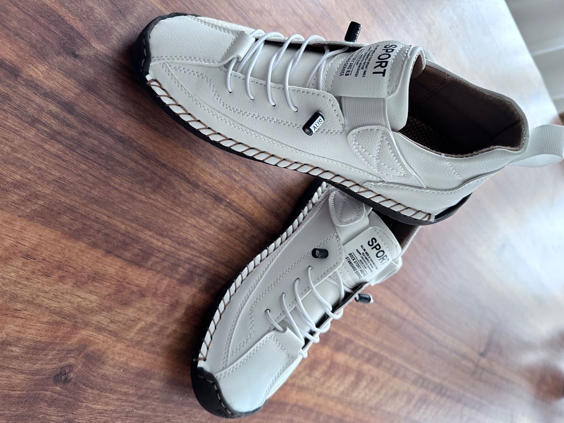 Scarpe da donna: Sneakers Alltagsschuhe – Usato da Marbach LU venduto da sand003 1