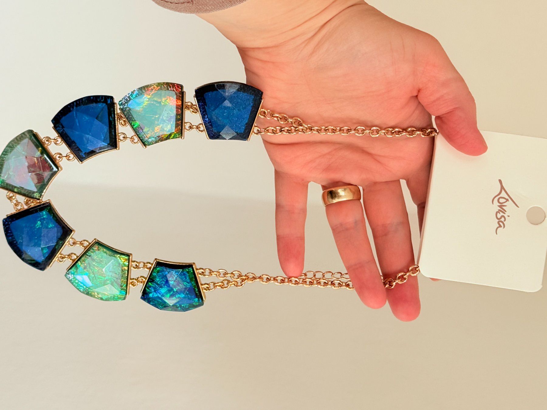 Catenine: Collier Lovisa Neuf avec étiquette – Nuovo (secondo la descrizione) da Genève venduto da AWWA 1