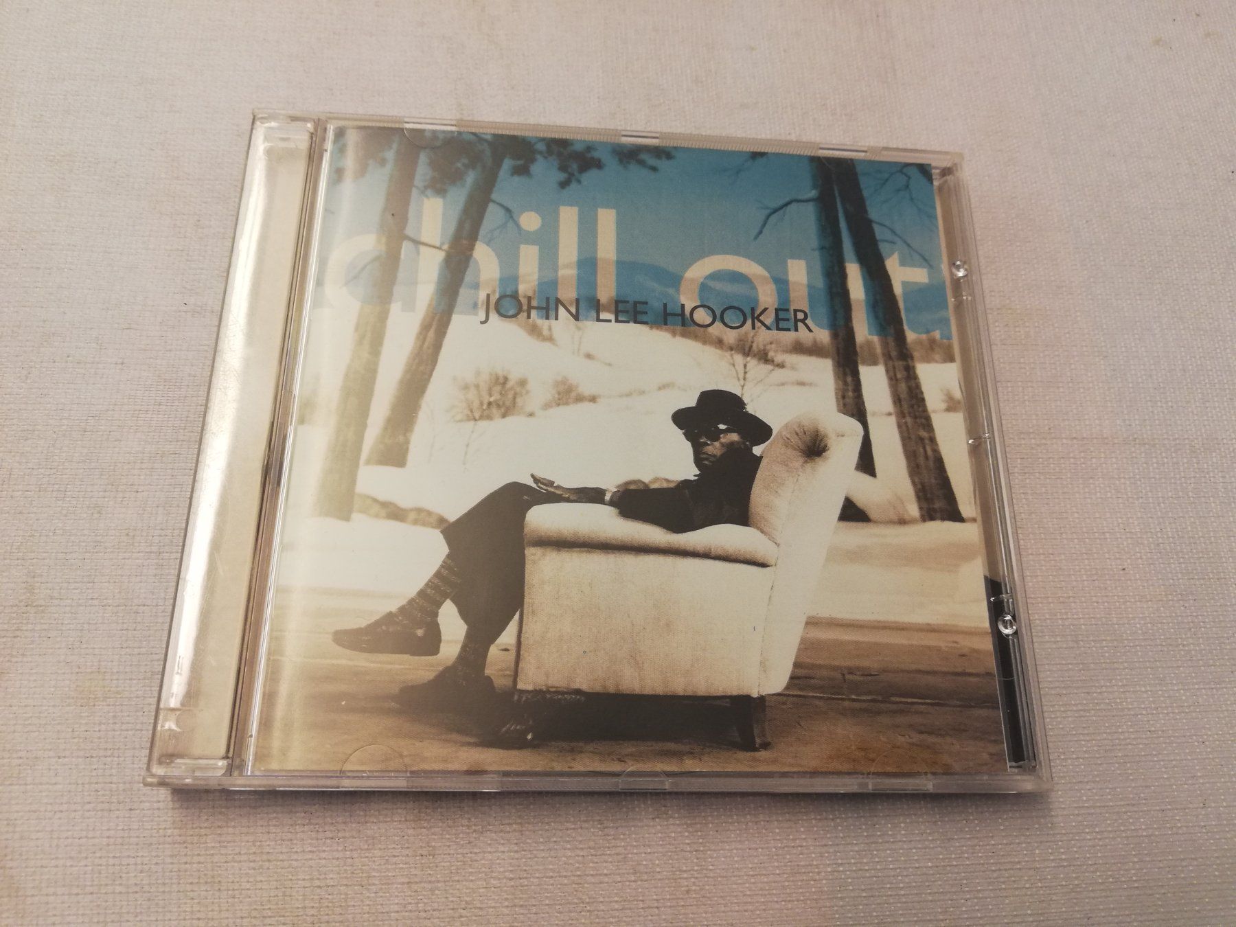 CD: JOHN LEE HOOKER - CHILL OUT – Usato da Bern venduto da Vinylsound.ch