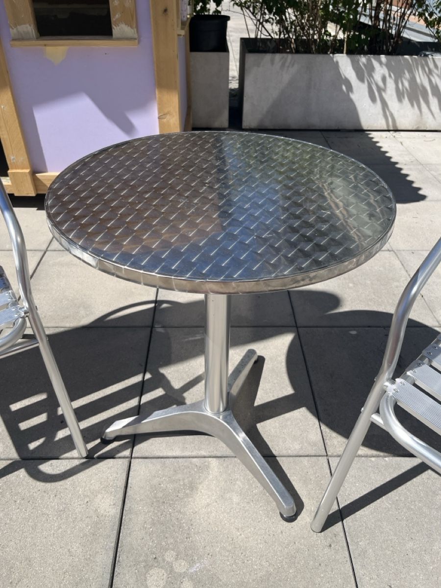 Set de table et chaises: Set bistro aluminium – D'occasion à Bernex par san_rh7s 2