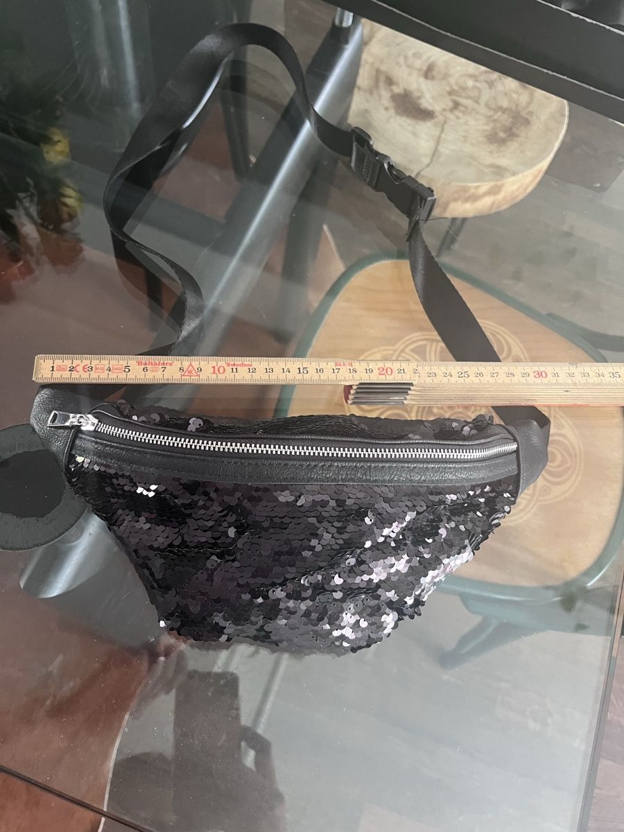 Borse: Sac banane à paillettes noir à sequins – Nuovo (secondo la descrizione) da Zürich venduto da ivi_aka_d 1