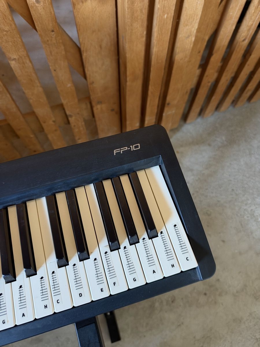 Roland Strumenti musicali: Roland FP-10 Digitalpiano – Usato da Zürich venduto da xen_tj2m 3