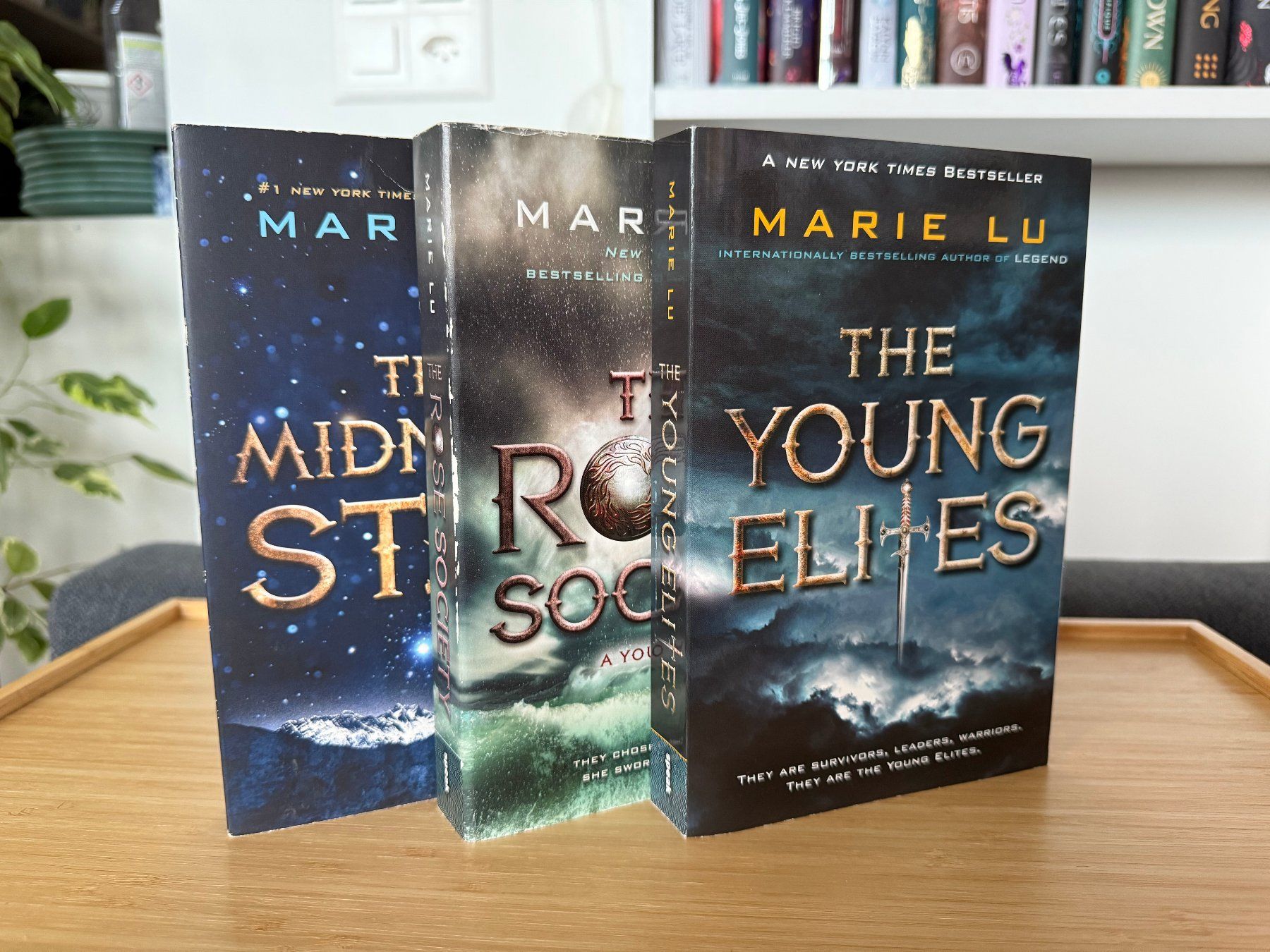Bücher: The Young Elites Series - Marie Lu – Gebraucht aus Bern von gusophia
