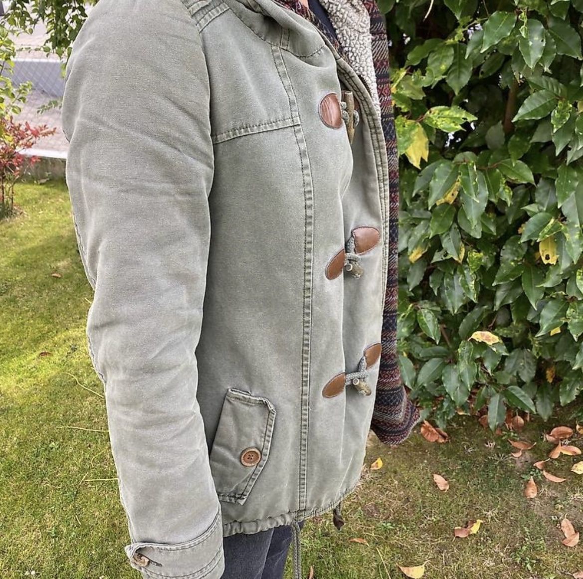 Giacche: Khaki Winterjacke mit Kapuze – Usato da Embrach venduto da ale_v5qn 3