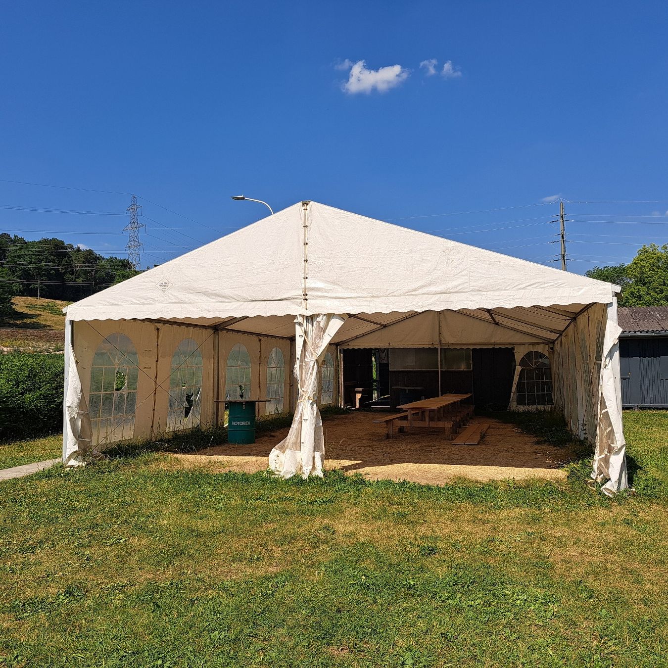 Tentes & Pavillons: a vendre tente – D'occasion à Saulcy par m.w94