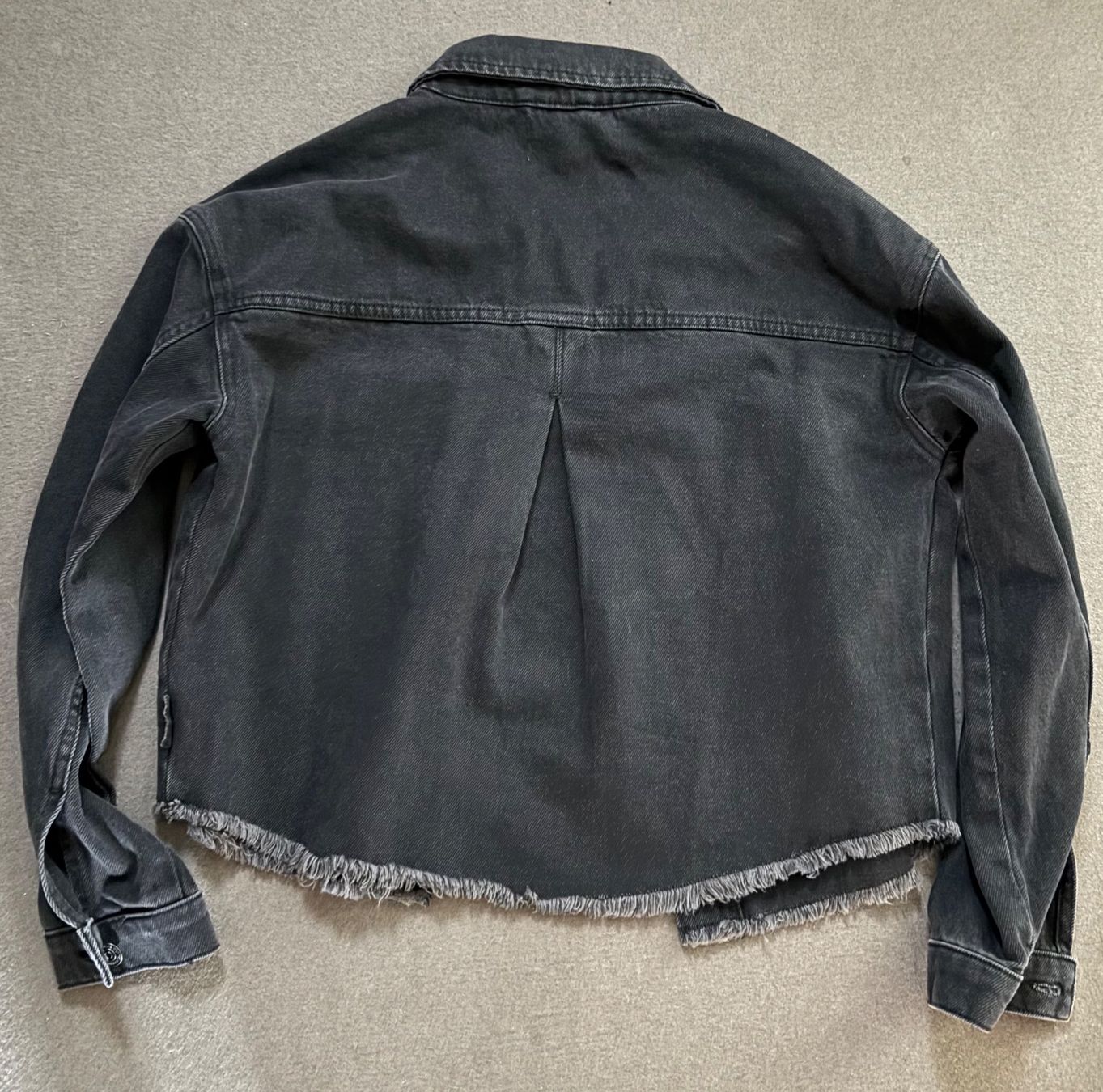 Comma Jacken: Comma, Jeansjacke cropped schwarz 34 – Gebraucht aus Bennau von Fury3 1