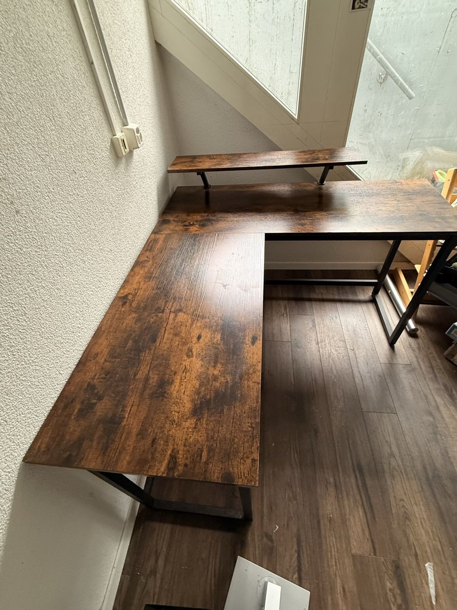 Scrivanie: Vasagle Eckschreibtisch / Workstation 140 x 130 cm – Usato da Hausen am Albis venduto da Charlie-Harper 2
