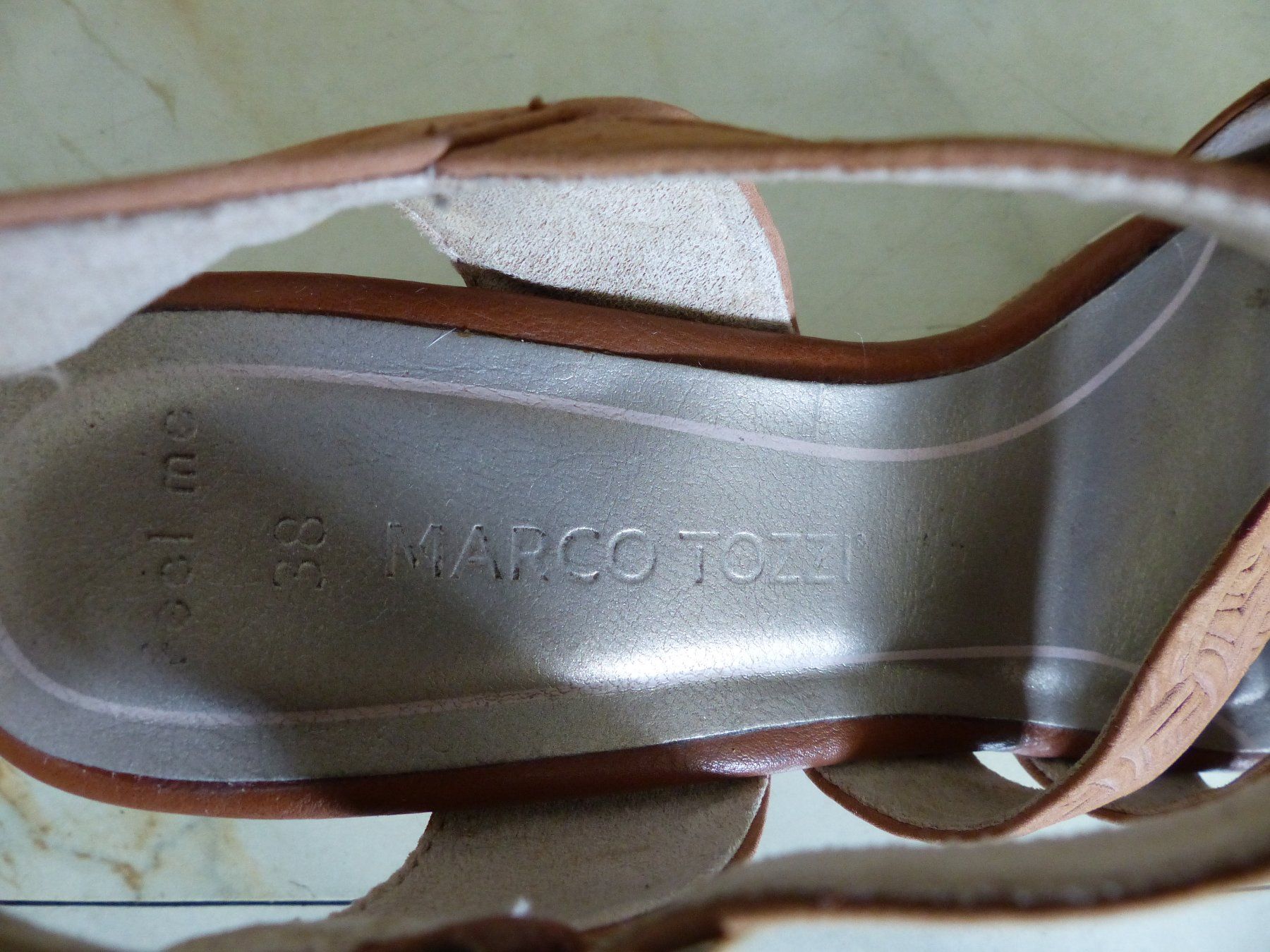 Scarpe da donna: Marco Tozzi Sommerschuhe Gr. 38 / Leder – Usato da Ostermundigen venduto da Phoenix64 5