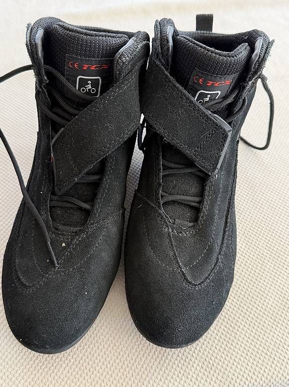 Herrenschuhe: Chaussures CTX Lady Sport pointure 37 – Gebraucht aus Attalens von lpf_pxg6