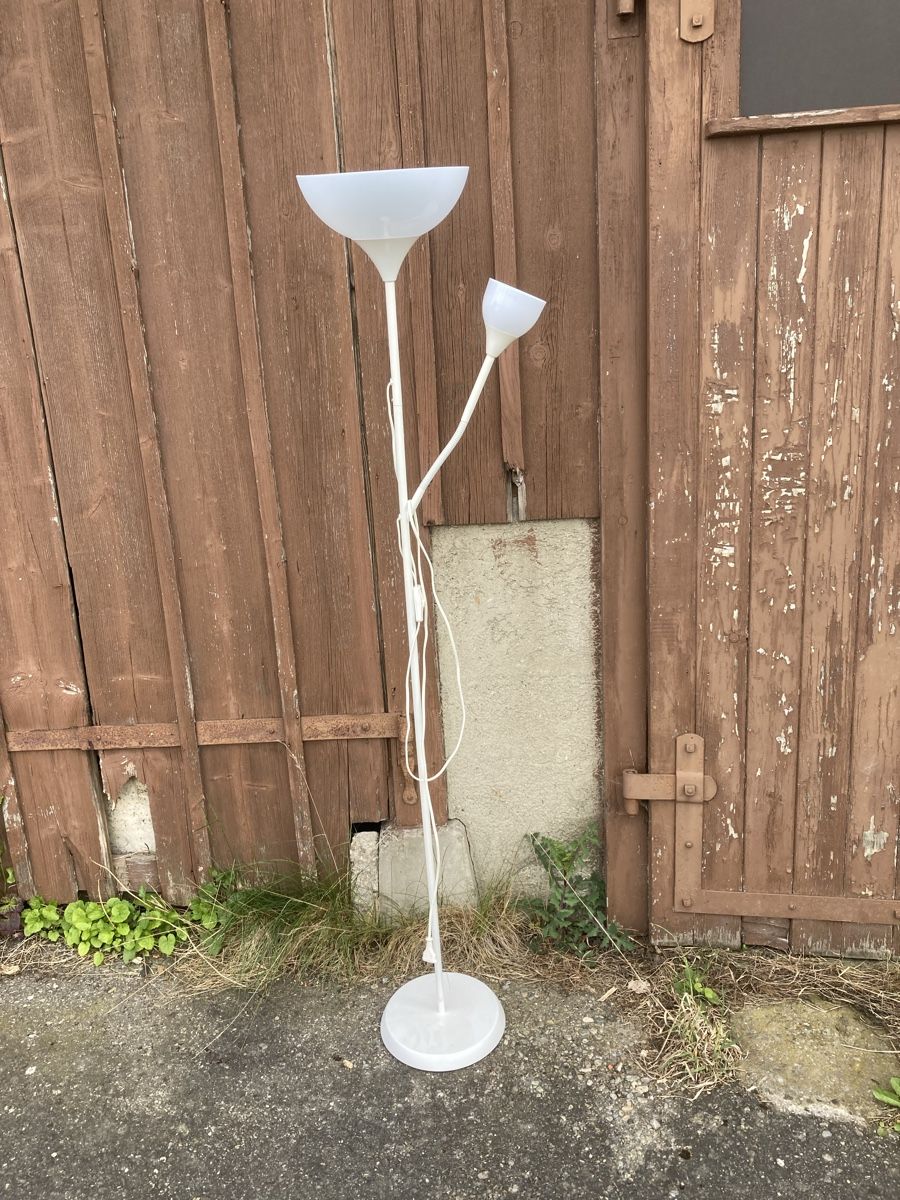 Lampade: Stehlampe – Usato da Niederuzwil venduto da Miami1999