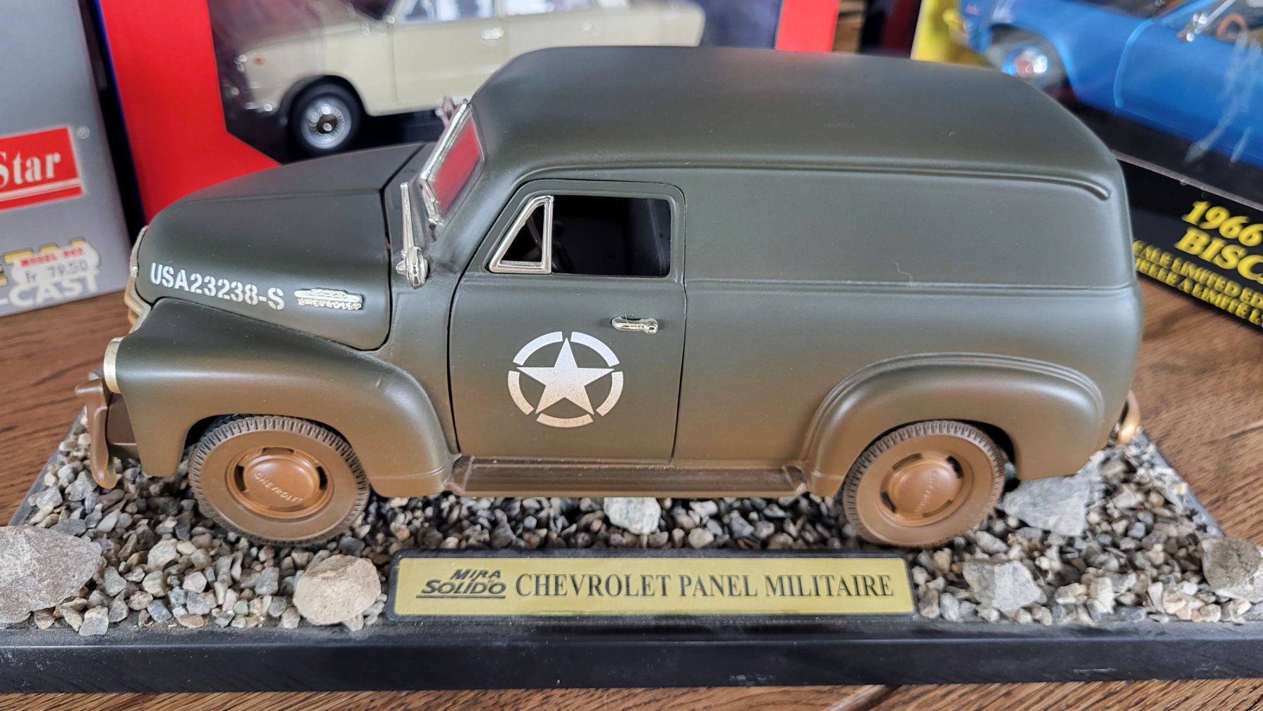 Solido Modellini d'auto: Chevrolet Panel Militaire 1:18 MiraSolido – Usato da Rothrist venduto da Juana5