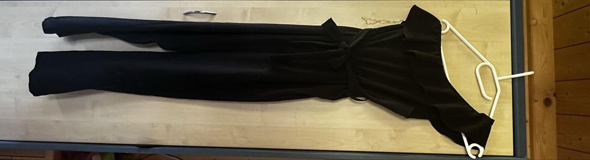 Tute: Jumpsuit – Nuovo (secondo la descrizione) da Obersaxen venduto da sin_mvy5