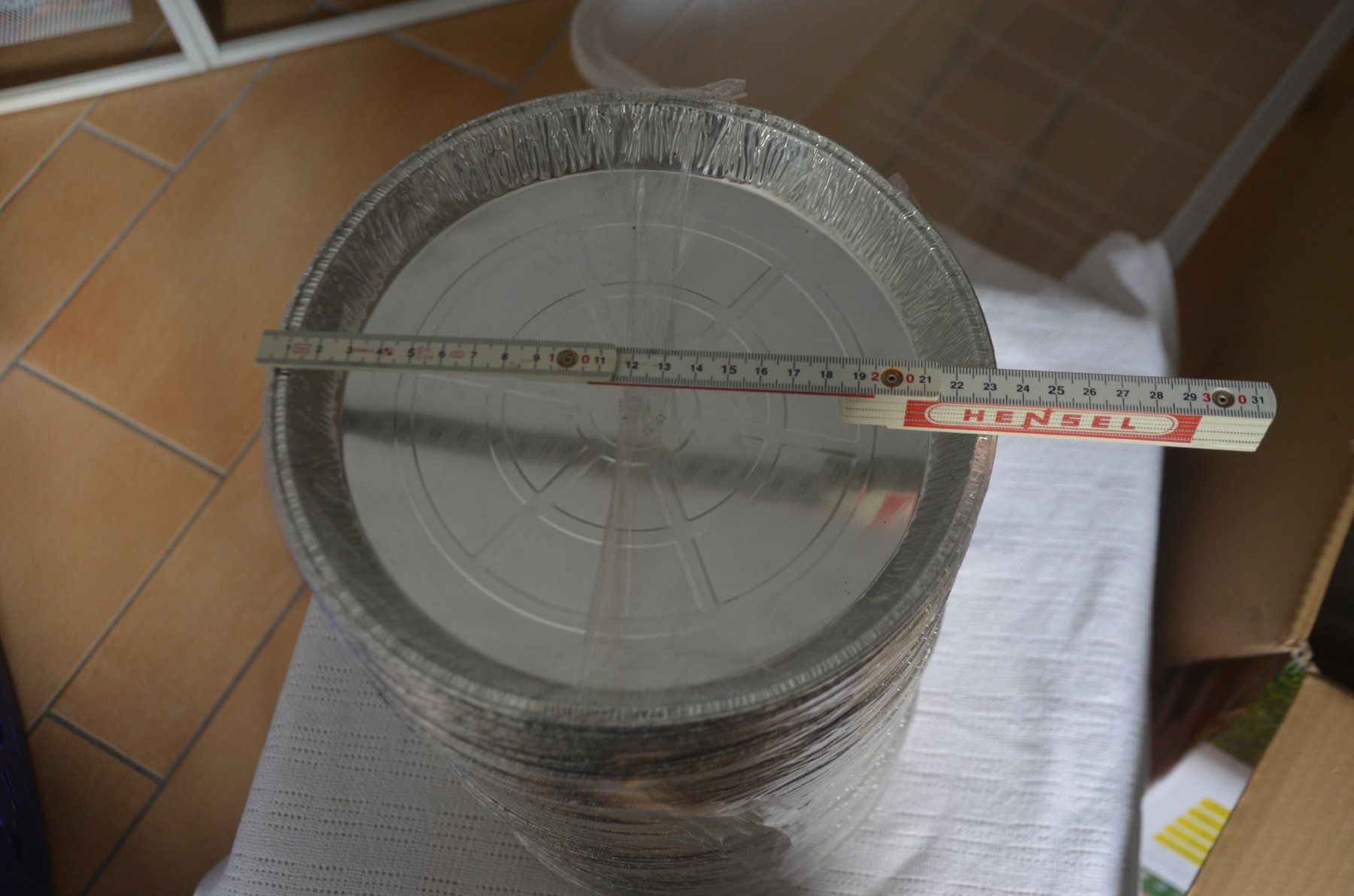 Piatti: ALU TELLER - MEHR 150 STUCK – Nuovo e nell'imballaggio originale da Chiasso venduto da Dolly015 1