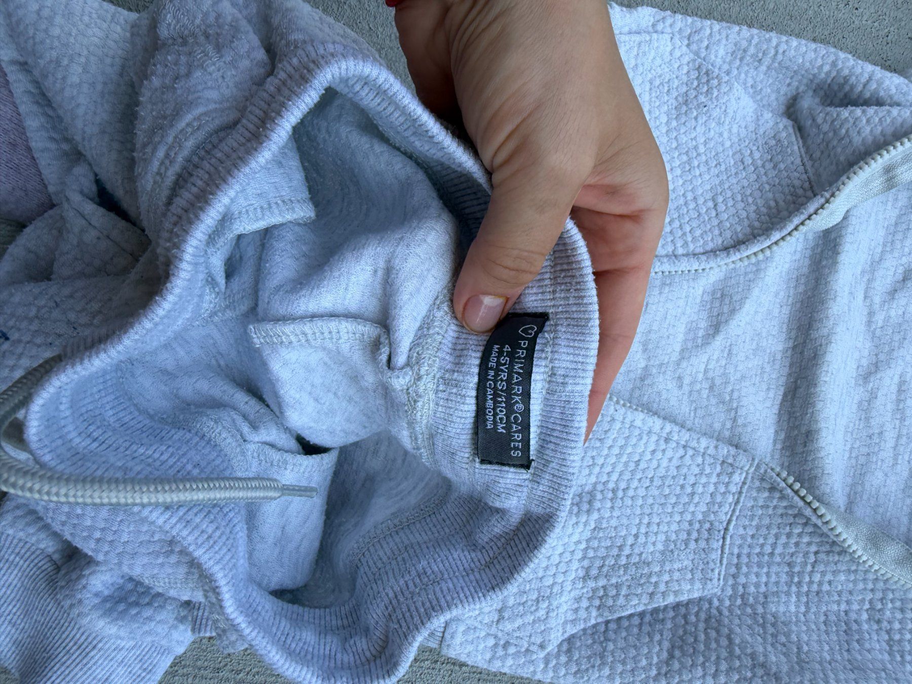 Anzüge: Kinder Jogginganzug grau – Gebraucht aus Riehen von ann_76jw 1