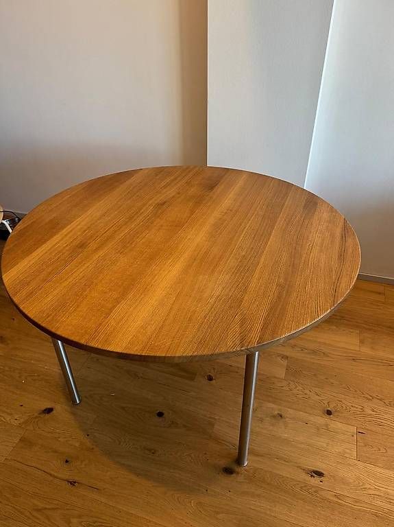 Tavoli: CH388 table - Carl Hansen Hans J. Wegner, 1960 – Usato da Zürich venduto da Dobolinan