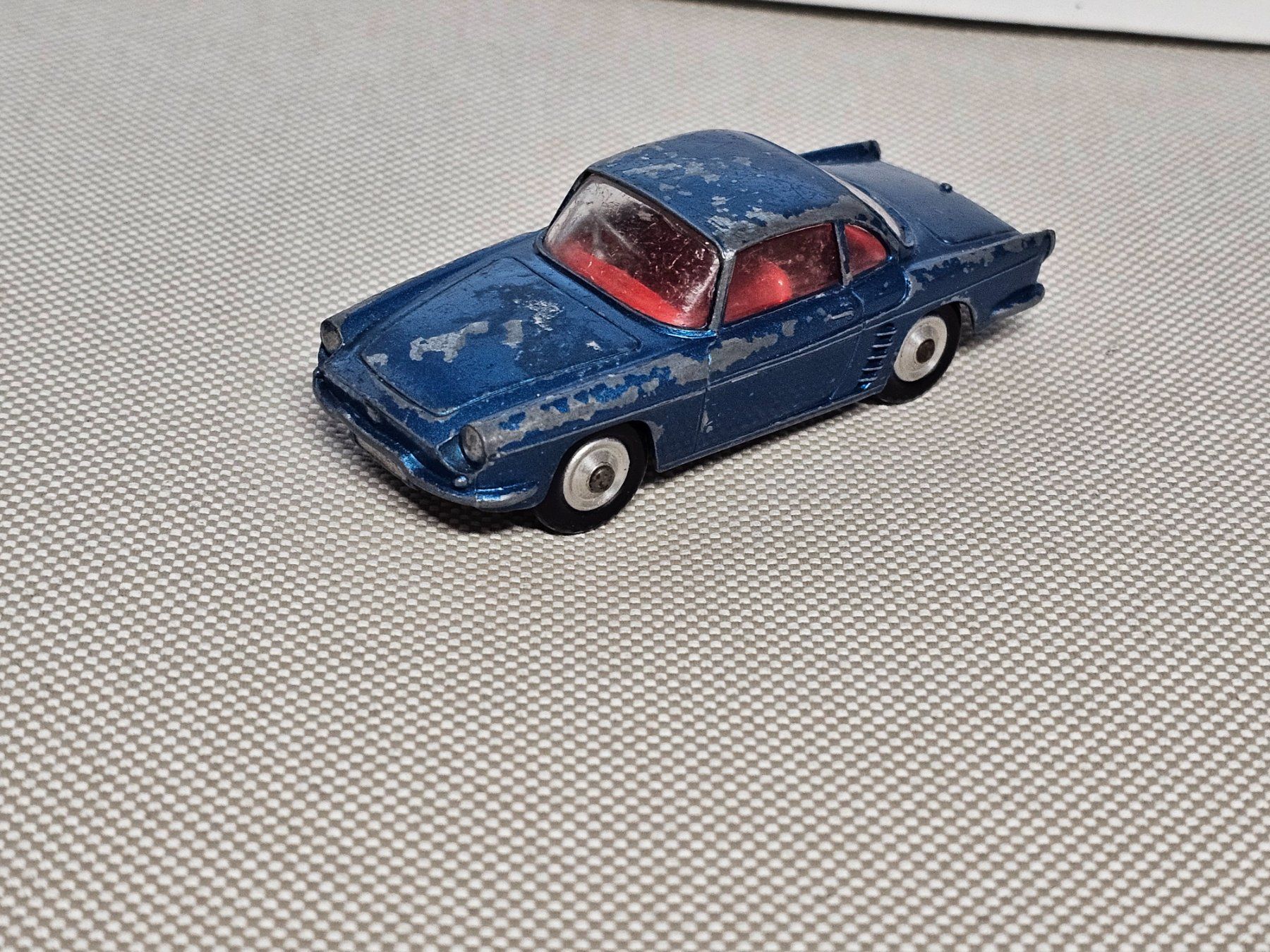Corgi Toys Modellini d'auto: Corgi Renault Floride – Usato da Starrkirch-Wil venduto da easygo13