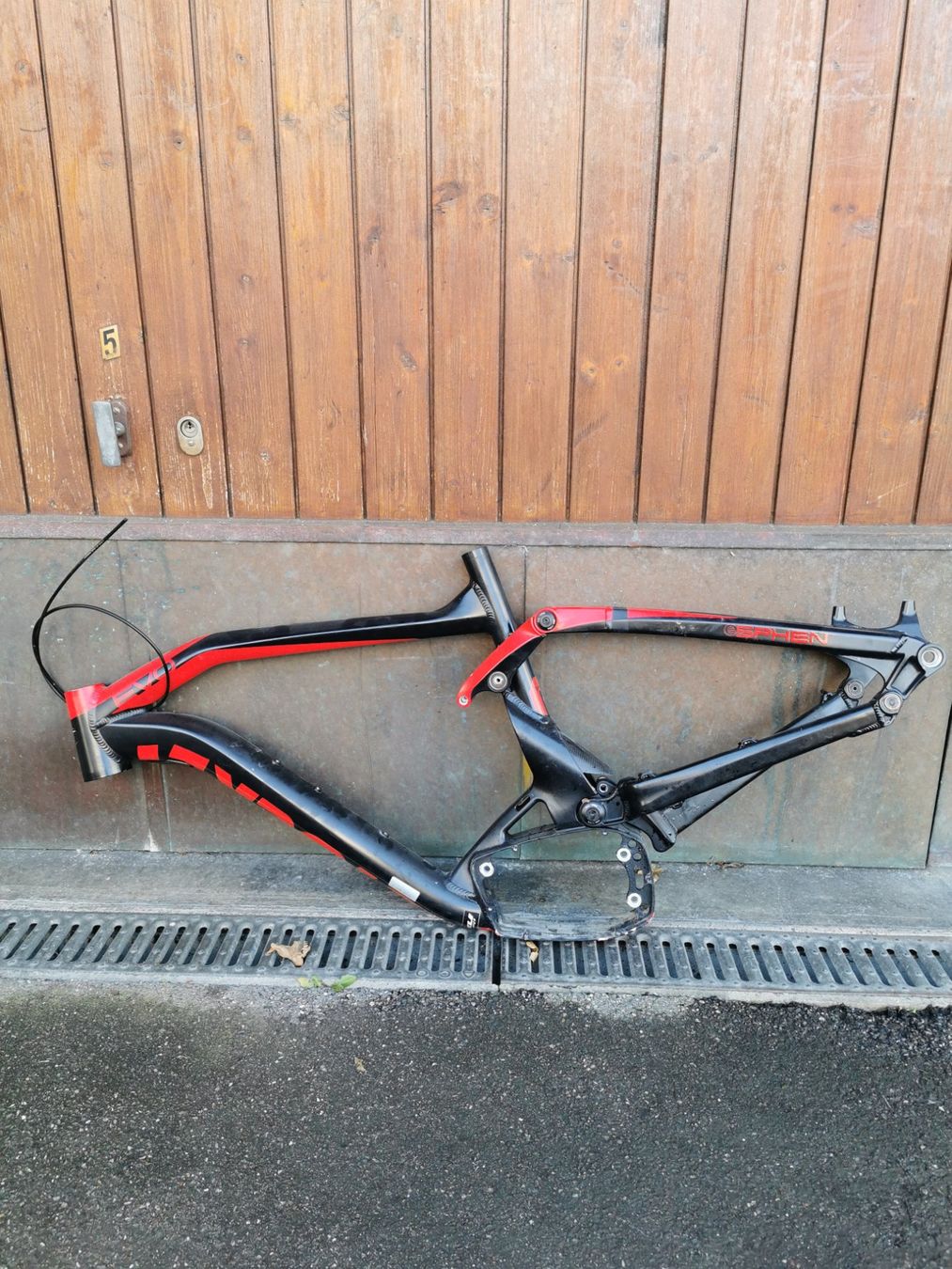 Stöckli Biciclette: Mountainbike Fully Stöckli Evo Rahmen – Usato da Bern venduto da Isterk 3