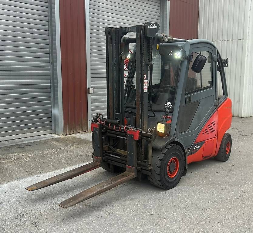 Linde Carrelli elevatori e a forche: Dieselstapler Linde mit Waage – Usato da Menziken venduto da Tairi10