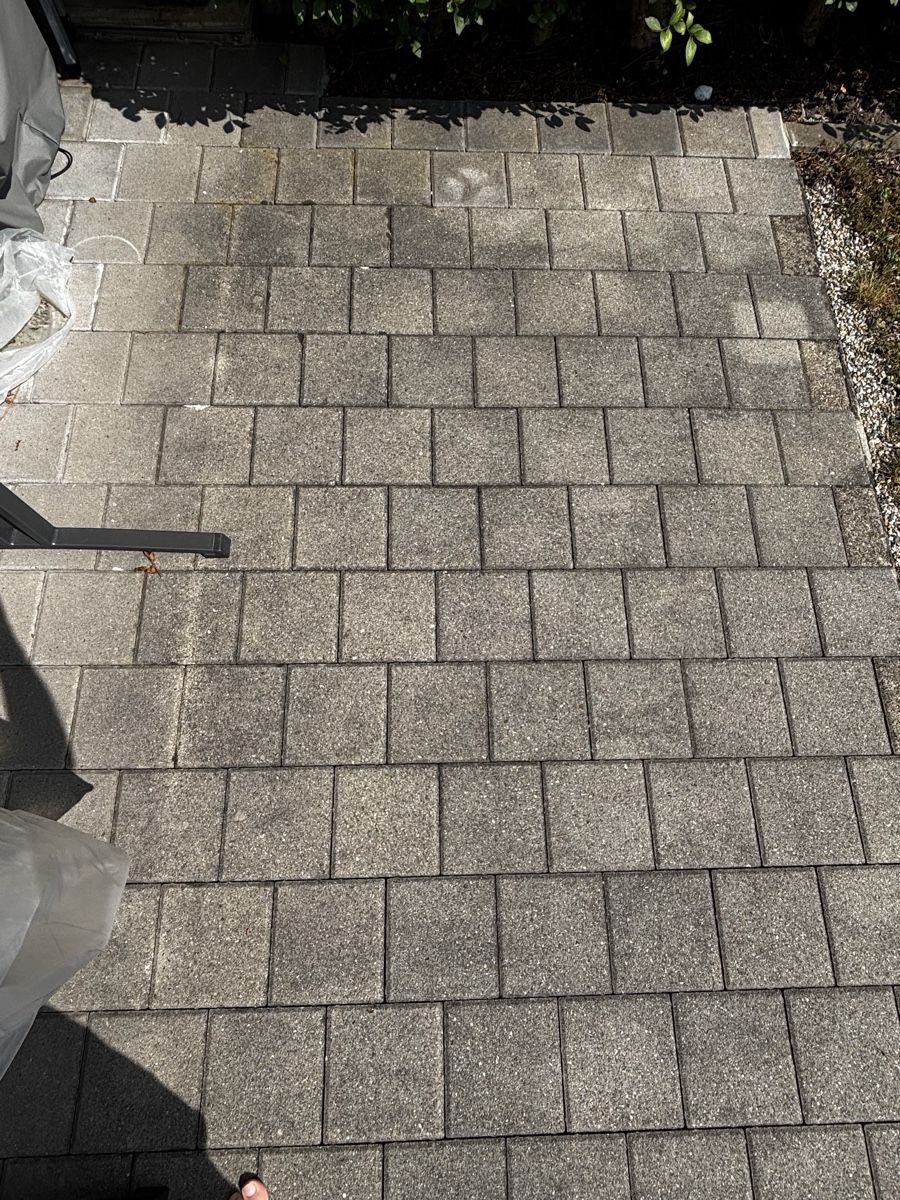 Revêtements de sol: Gartenplatte/ Pflastersteine Grau – D'occasion à Rotkreuz par Levo_9 2