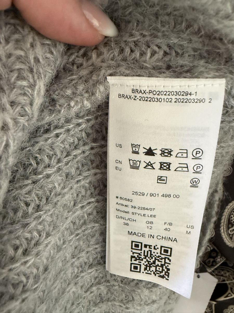 Brax Pullover & Sweatshirts: Orig. Brax Pullover Wolle grau 38 – Gebraucht aus Wallisellen von Aboutfashion 4
